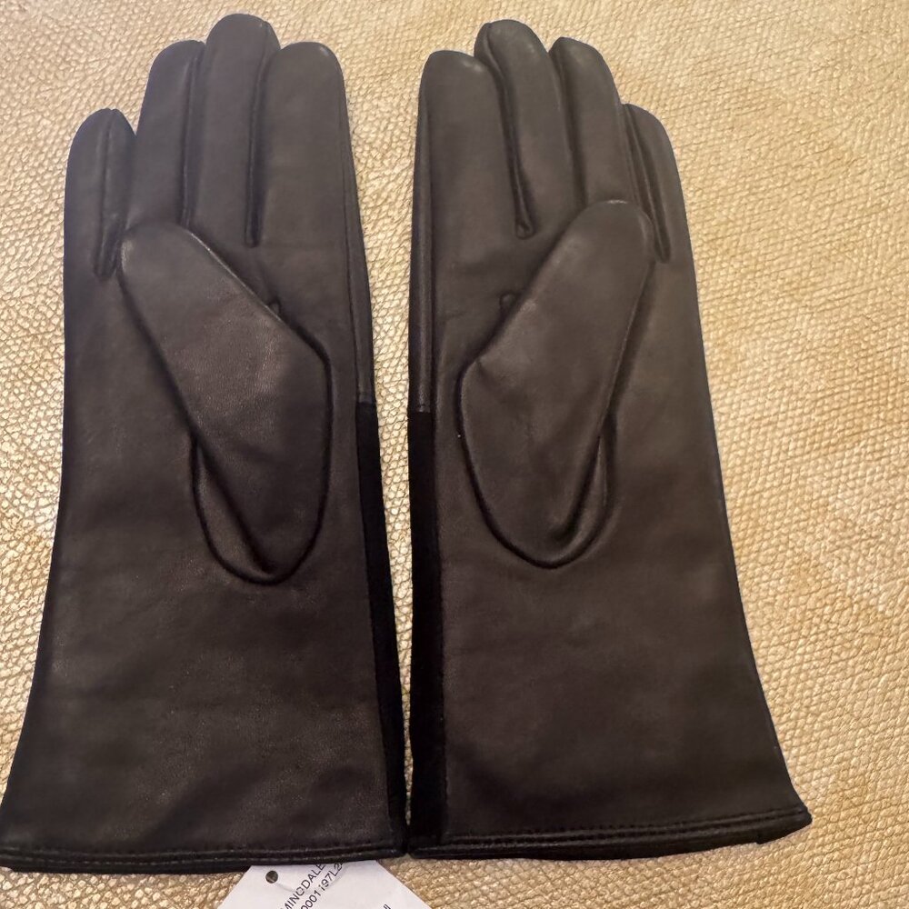 Bloomingdale's Texture Block Cashmere Lined Leather Gloves